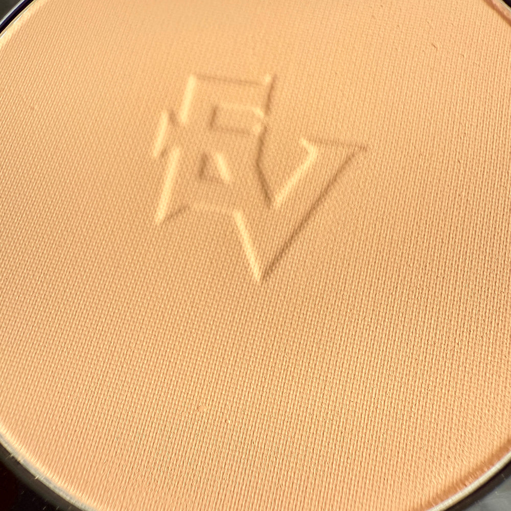 ELLE VIE フェイスパウダー プレスト 毛穴
